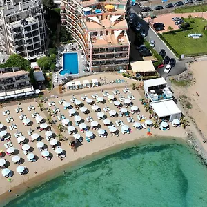  Apartament Beachfront By Marty's